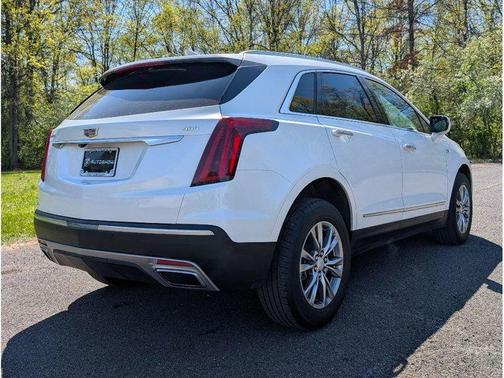 Crystal White Tri-Coat 2023 Cadillac XT5 Premium Luxury