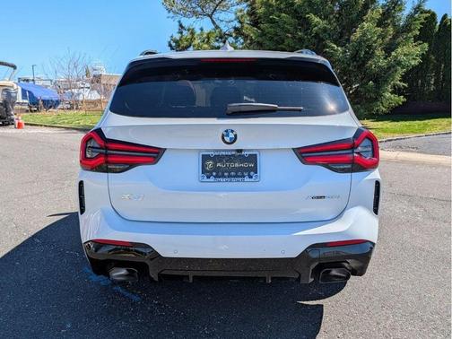 White 2024 BMW X3 xDrive30i