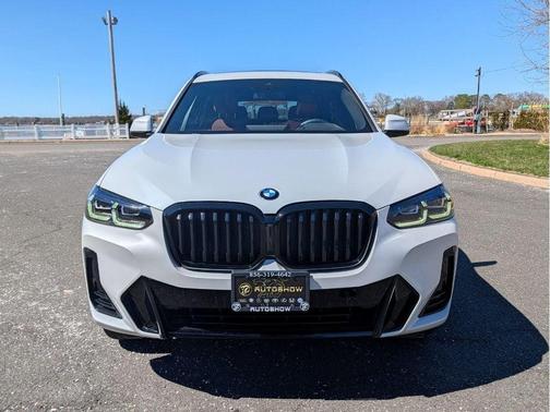White 2024 BMW X3 xDrive30i