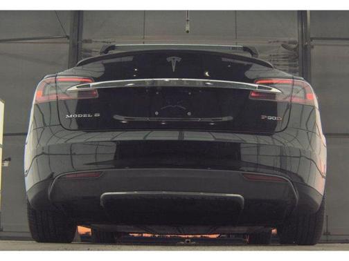 2016 Tesla Model S P90D