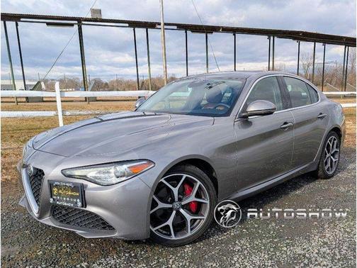 2019 Alfa Romeo Giulia Base