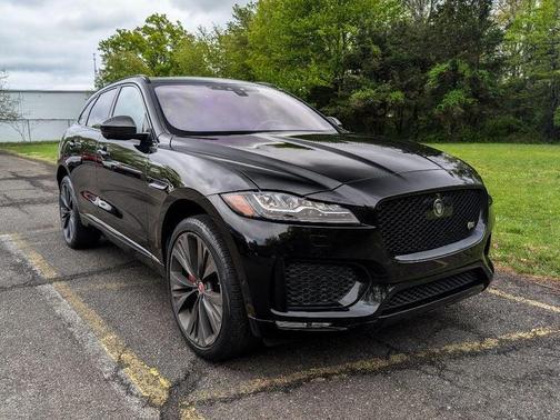 Santorini Black 2018 Jaguar F-PACE S