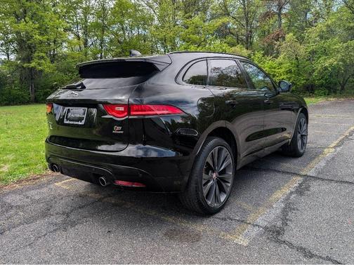 Santorini Black 2018 Jaguar F-PACE S