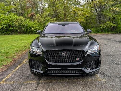 Santorini Black 2018 Jaguar F-PACE S