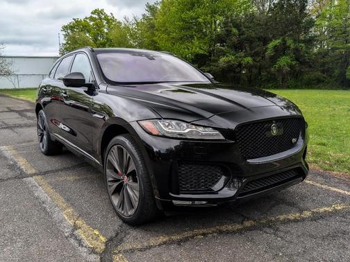 Santorini Black 2018 Jaguar F-PACE S