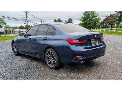 2022 BMW 330 i xDrive