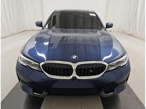 2022 BMW 330 i xDrive