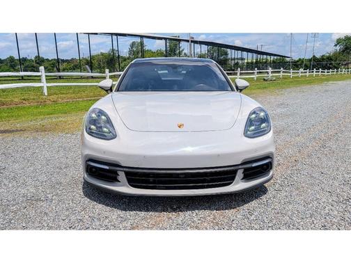 2020 Porsche Panamera E-Hybrid 4