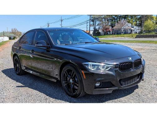 2018 BMW 330 i xDrive