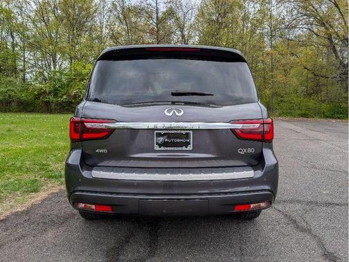 Anthracite Gray 2024 INFINITI QX80 Luxe