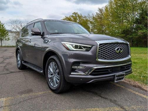 Anthracite Gray 2024 INFINITI QX80 Luxe