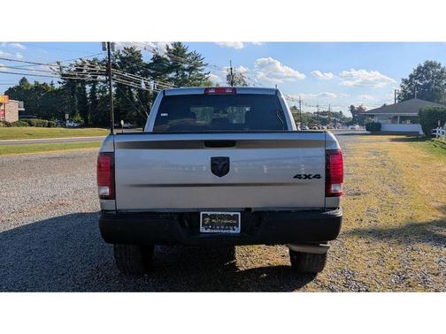 2024 RAM 1500 Classic SLT