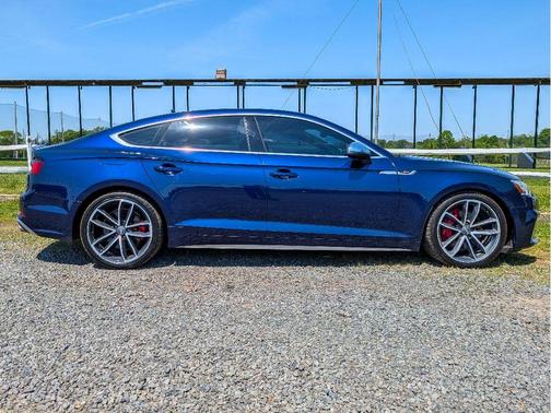 Navarra Blue Metallic 2019 Audi S5 3.0T Premium Plus