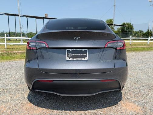 Gray 2022 Tesla Model Y Long Range