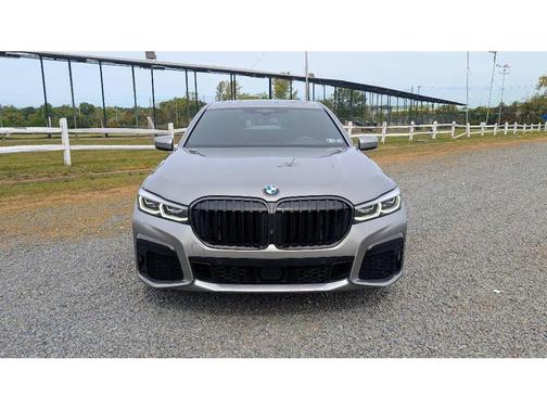 2022 BMW 750 i xDrive