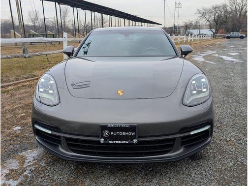 2018 Porsche Panamera 4S