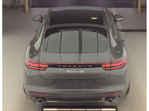 2018 Porsche Panamera 4S