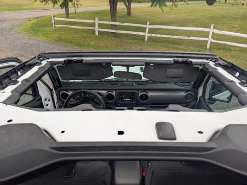 Bright White Clearcoat 2023 Jeep Wrangler 4xe Base