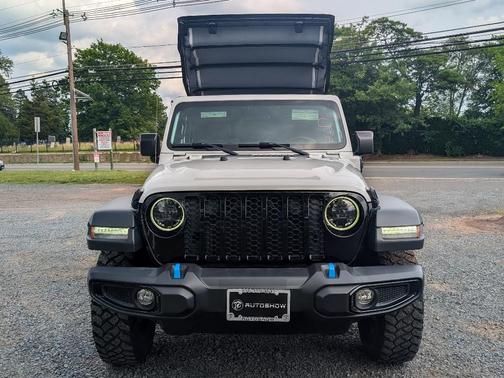 Bright White Clearcoat 2023 Jeep Wrangler 4xe Base