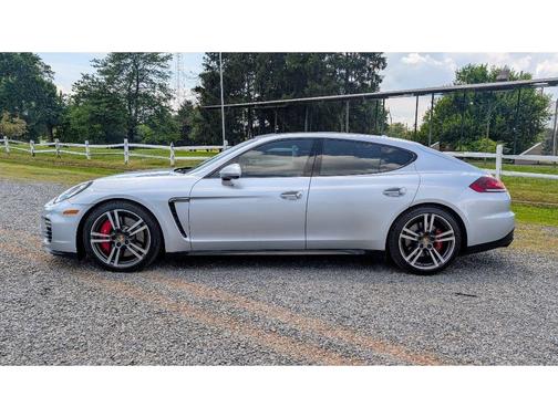2014 Porsche Panamera GTS
