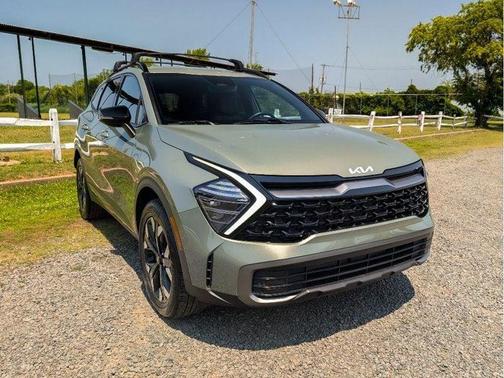 Jungle Green 2024 Kia Sportage X-Line
