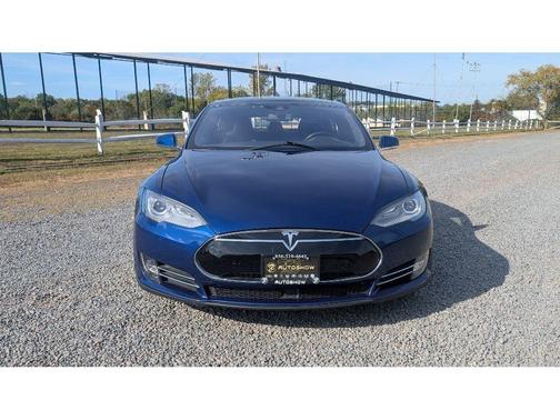 2016 Tesla Model S 90D