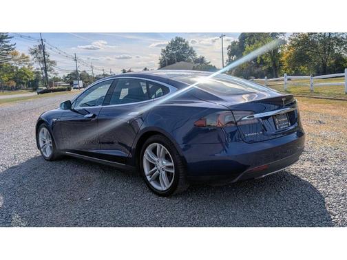 2016 Tesla Model S 90D