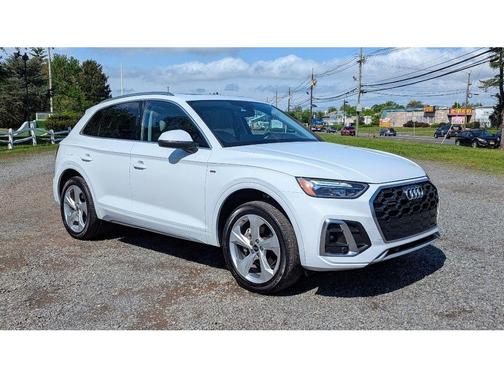 2022 Audi Q5 45 S line Premium Plus