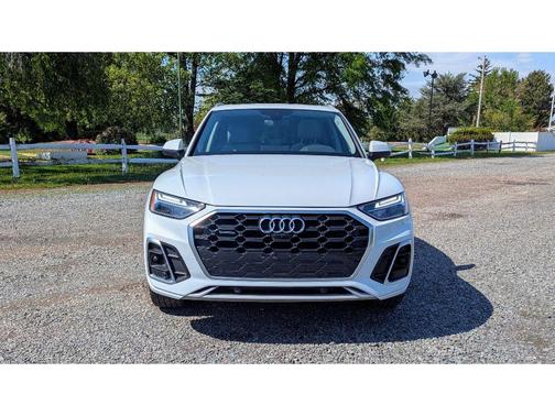 2022 Audi Q5 45 S line Premium Plus