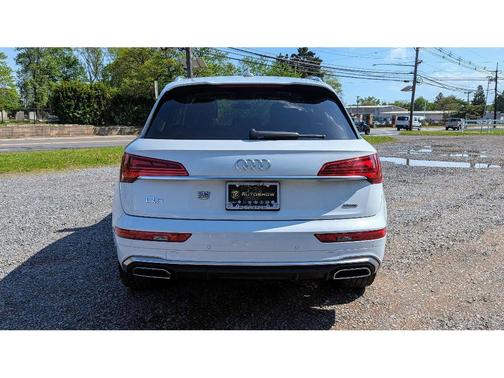2022 Audi Q5 45 S line Premium Plus