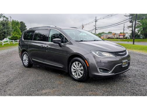 2019 Chrysler Pacifica Touring-L