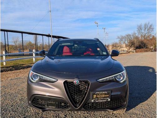 2022 Alfa Romeo Stelvio Veloce