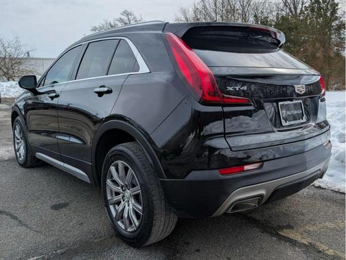 2020 Cadillac XT4 Premium Luxury