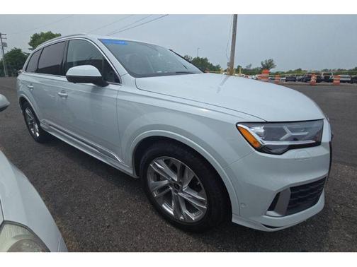 2023 Audi Q7 55 Prestige