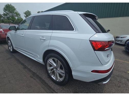 2023 Audi Q7 55 Prestige