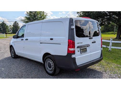 2020 Mercedes-Benz Metris Base