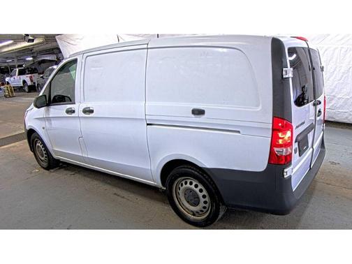 2020 Mercedes-Benz Metris Base