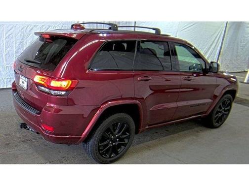 Velvet Red Pearlcoat 2018 Jeep Grand Cherokee Altitude