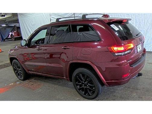 Velvet Red Pearlcoat 2018 Jeep Grand Cherokee Altitude