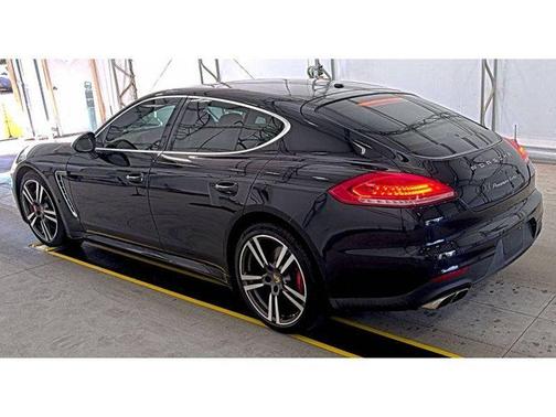 2015 Porsche Panamera Turbo