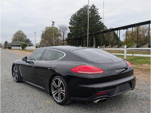 2015 Porsche Panamera Turbo