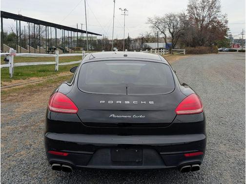 2015 Porsche Panamera Turbo
