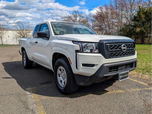 Glacier White 2024 Nissan Frontier S