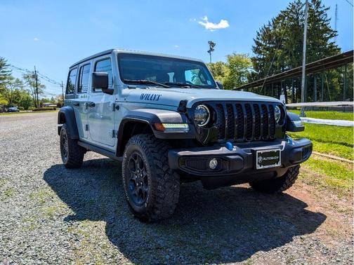 Earl Clearcoat 2023 Jeep Wrangler 4xe Base