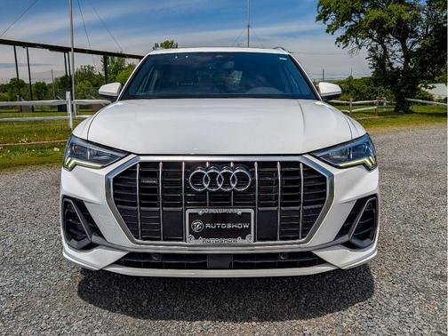 Arkona White 2024 Audi Q3 45 S line Premium