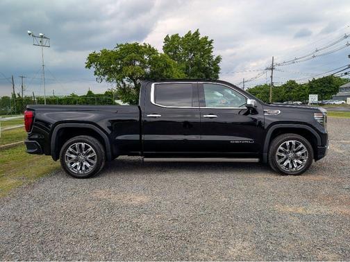 Onyx Black 2023 GMC Sierra 1500 Denali