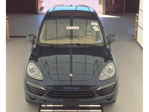 Dark Blue Metallic 2014 Porsche Cayenne S