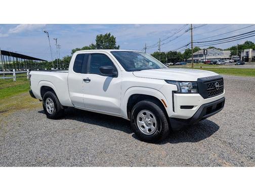 2022 Nissan Frontier S