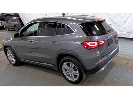 2021 Mercedes-Benz GLA 250 Base 4MATIC