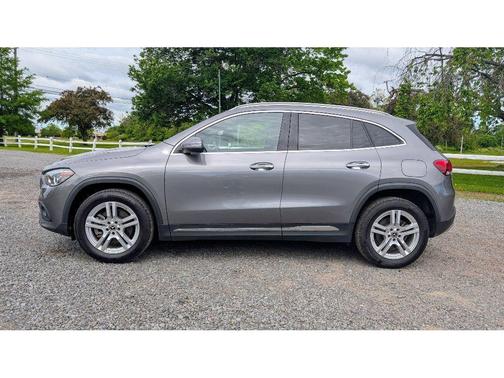 2021 Mercedes-Benz GLA 250 Base 4MATIC